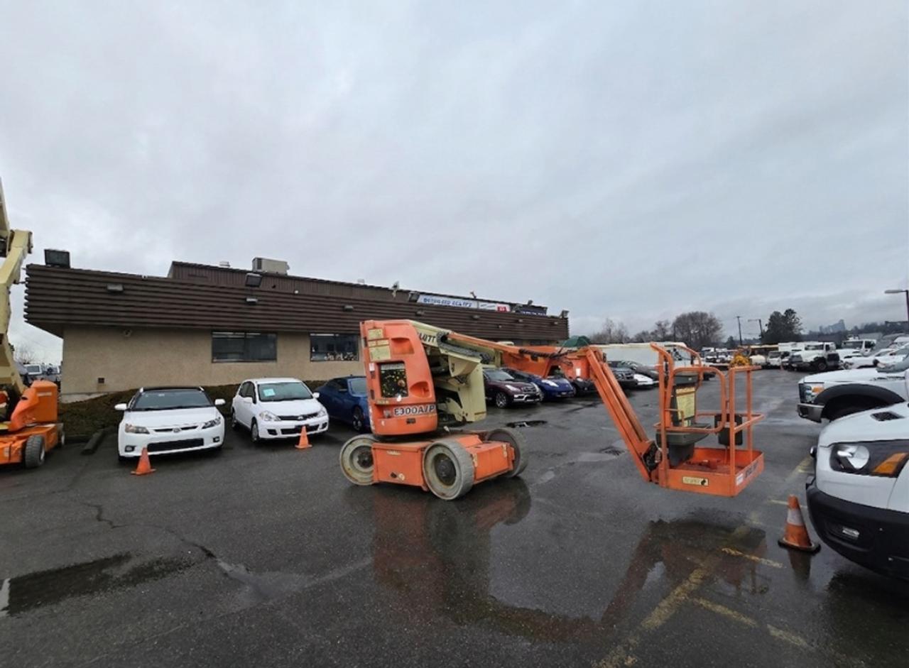 2009 JLG E300AJP Electric Boom Lift, electric powered, articulating boom with jib, platform height approximately 29.5 ft (8.97 m), working height approximately 35.5 ft (10.82 m), platform capacity 500 lbs, 180-degree platform rotation, machine weight approximately 15,57015,705 lbs, outside turning radius approximately 10 ft.

(All specifications, measurements, and details are considered to be accurate but are not guaranteed.) This item is currently OFFSITE. You must register an appointment with our office to schedule an offsite viewing. Appointments must be made a minimum of one business day in advance (and as defined by the days that Repo.com is open for business) before your appointment can be scheduled and confirmed. We may, at our own discretion, instead opt to transport smaller items to Repo.coms main yard for viewing purposes.  $29,750.00 plus $375 processing fee, $30,125.00 total payment obligation before taxes.   Listing report, warranty, contract commitment cancellation fee, financing available on approved credit (some limitations and exceptions may apply). All above specifications and information is considered to be accurate but is not guaranteed and no opinion or advice is given as to whether this item should be purchased. We do not allow test drives due to theft, fraud, acts of vandalism and undetectable impaired driving. Instead we provide the following benefits: Complimentary Warranty (with options to extend), Limited Money Back Satisfaction Guarantee on Fully Completed Contracts, Contract Commitment Cancellation, and an Open-Ended Sell-Back Option. Ask seller for details or call 604-522-REPO(7376) to confirm listing availability.