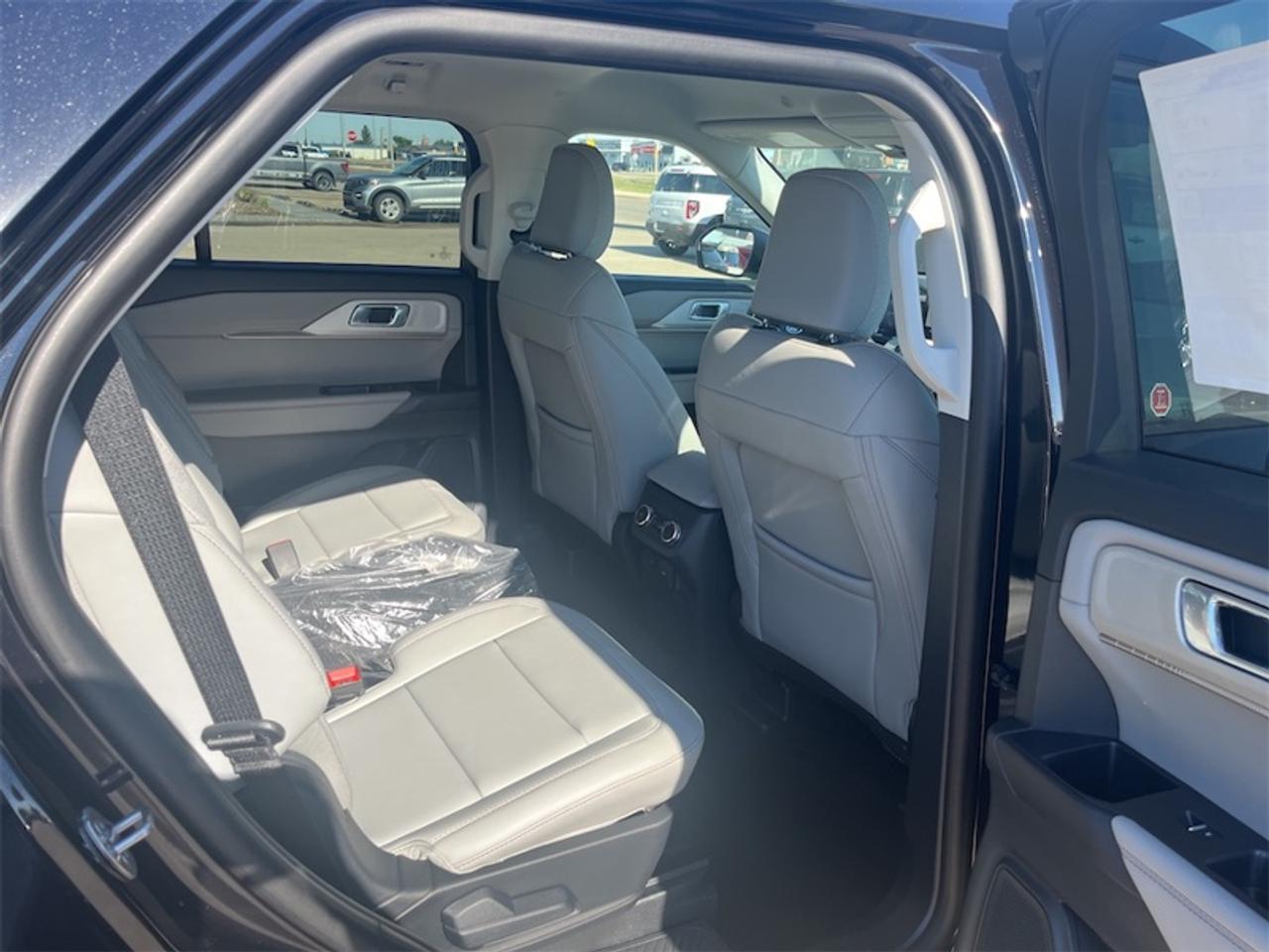 2026 Ford Explorer Active  - Heated Seats Photo5