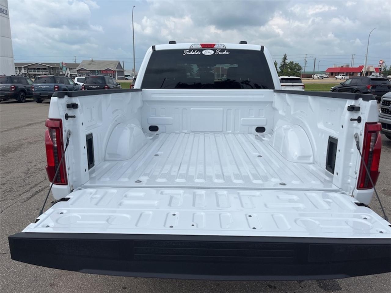 2026 Ford F-150 XLT  - Tow Package - Running Boards Photo5