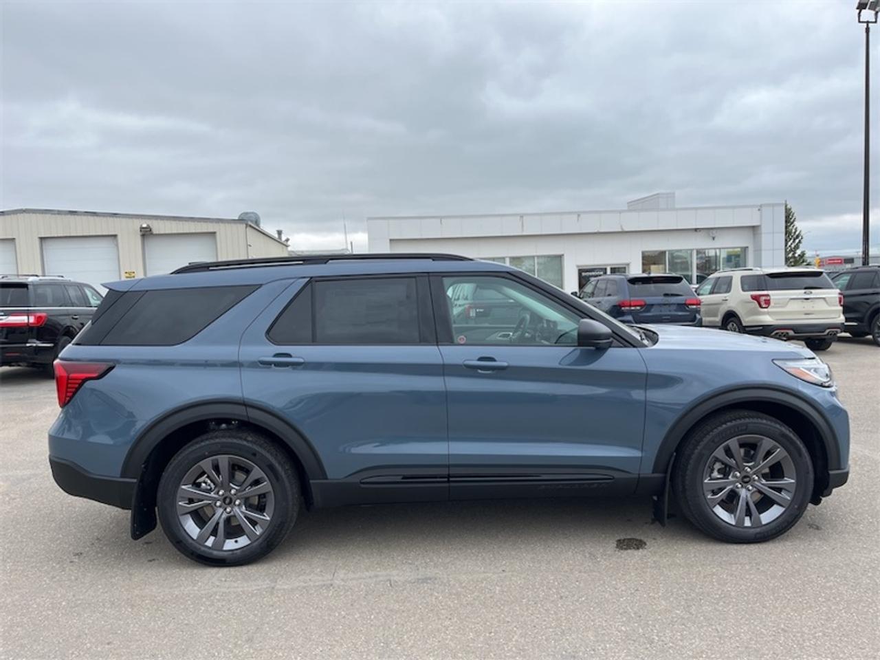 2026 Ford Explorer Active Photo
