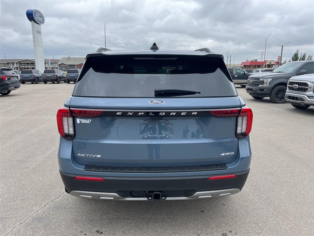 2026 Ford Explorer Active Photo5