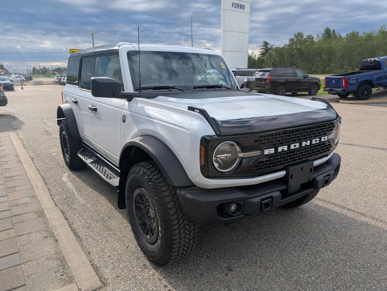 2026 Ford Bronco Big Bend Photo3