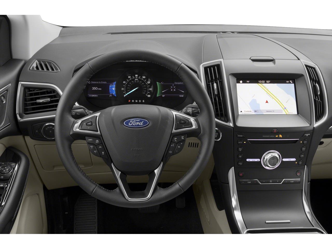 2019 Ford Edge Titanium Photo3