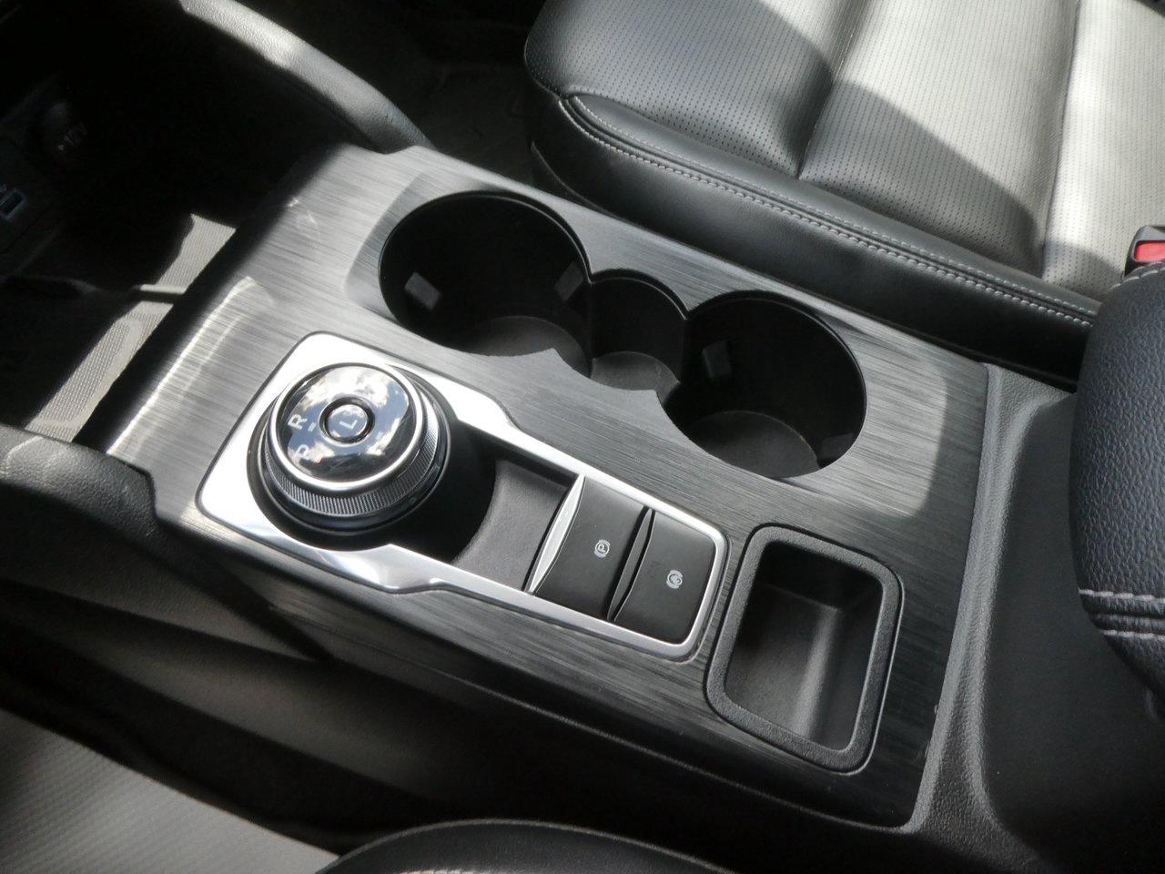 2023 Ford Escape Hybrid Platinum | Heated Seats | Backup Cam | Nav | Photo