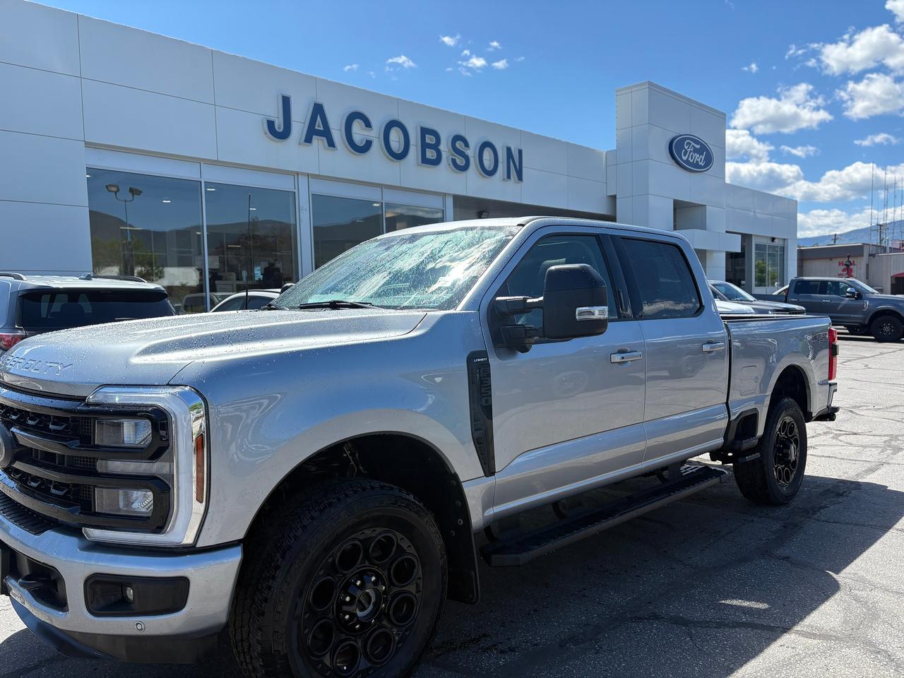 2024 Ford F-350 Super Duty SRW Lariat Photo0