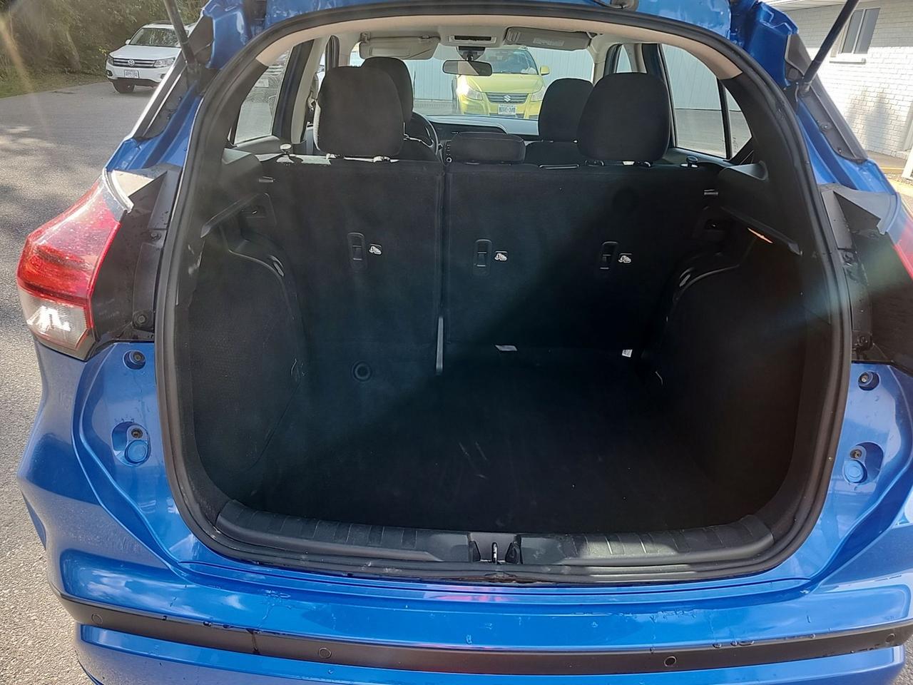 2025 Nissan Kicks SV Photo