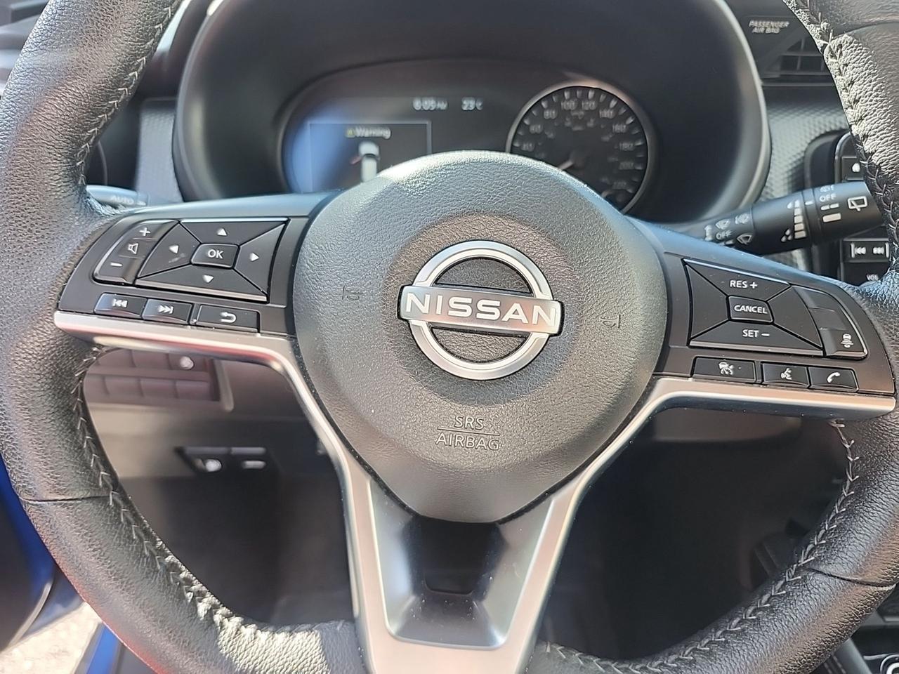 2025 Nissan Kicks SV Photo