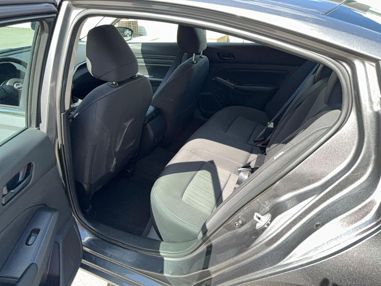 2025 Nissan Altima S Photo