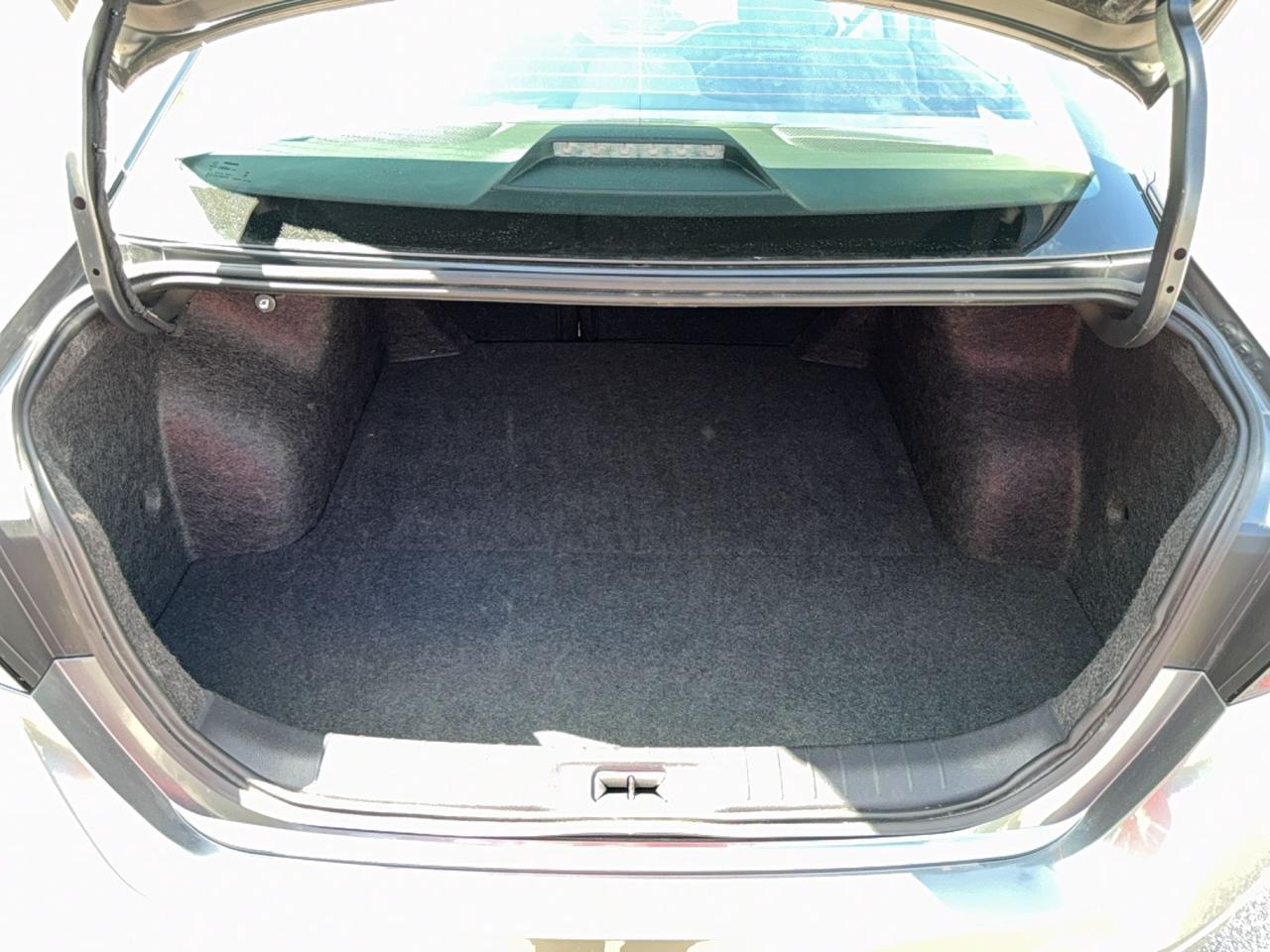 2025 Nissan Altima S Photo