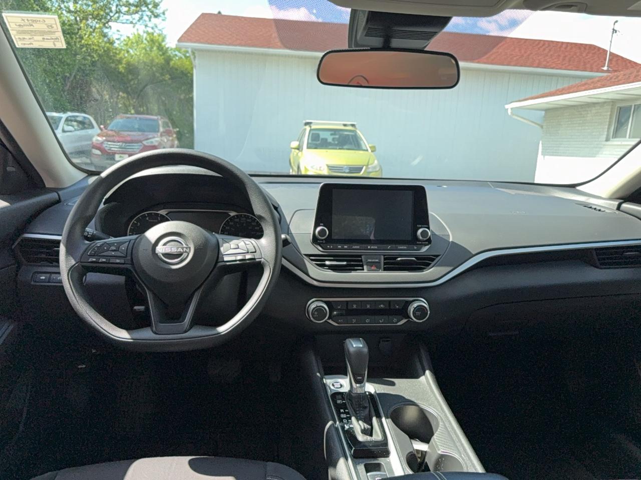2025 Nissan Altima S Photo