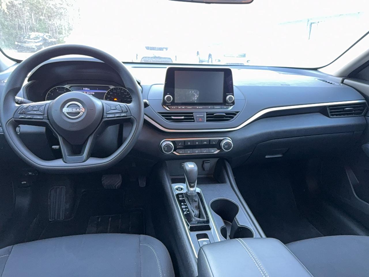 2025 Nissan Altima S AWD - HEATED - SEATS - APPLE CARPLAY - ANDROID AUTO - CRUISE CONTROL Photo