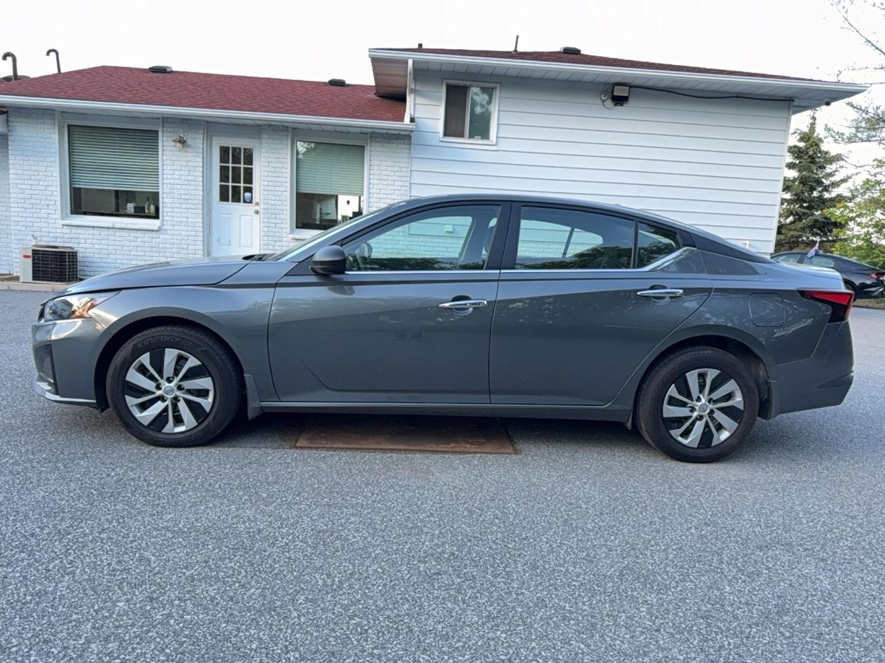 2025 Nissan Altima S AWD - HEATED - SEATS - APPLE CARPLAY - ANDROID AUTO - CRUISE CONTROL Photo1