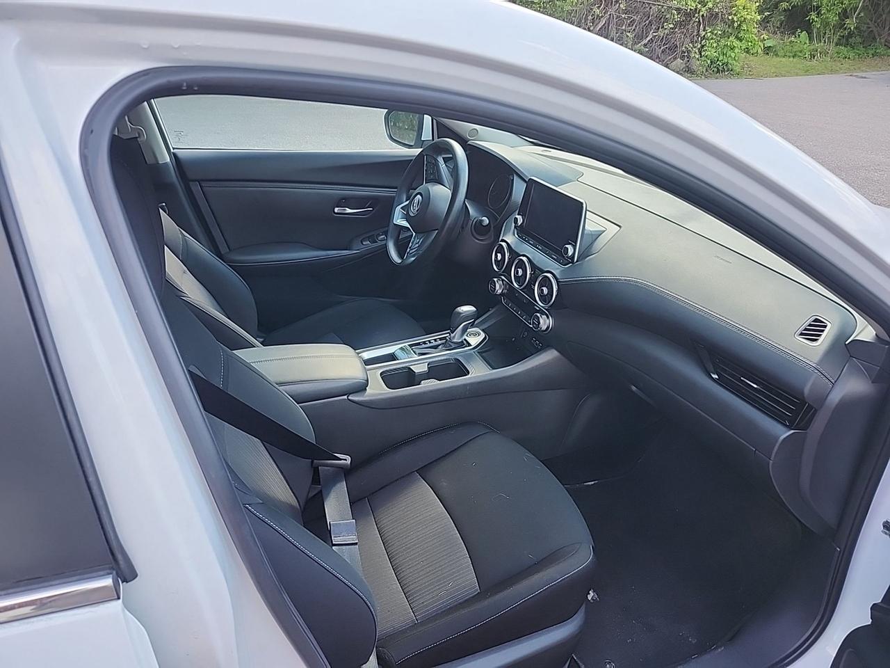 2025 Nissan Sentra SV Photo