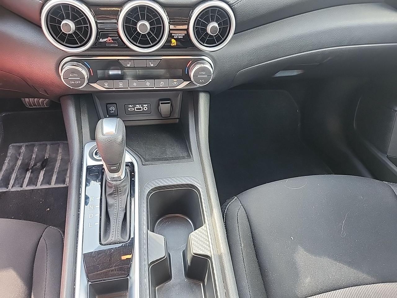 2025 Nissan Sentra SV Photo