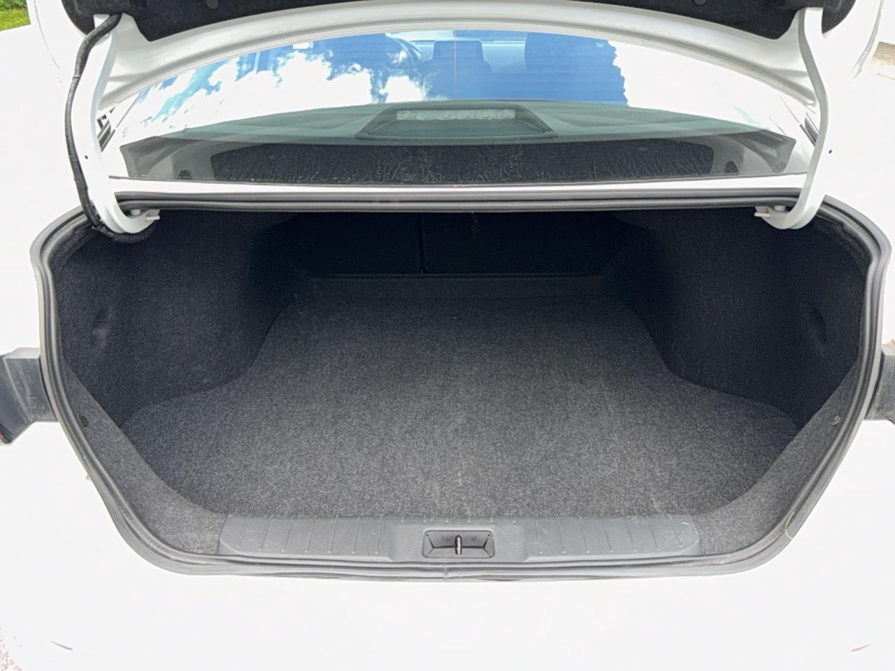 2025 Nissan Sentra SV - AUTO - AIR - PWR GRP - DRIVE ASSIST Photo