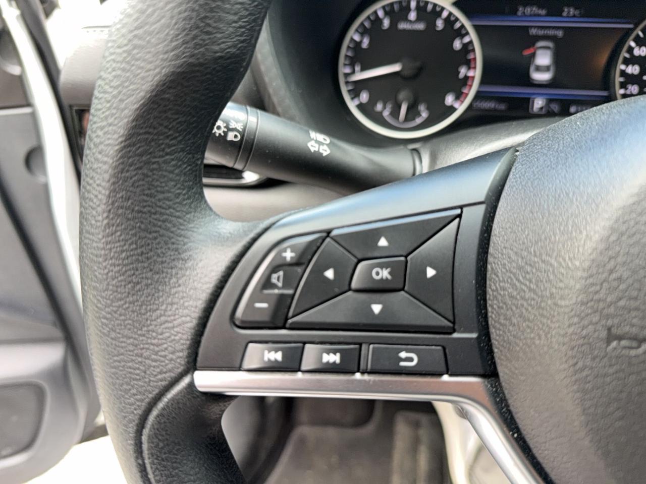 2025 Nissan Sentra SV - AUTO - AIR - PWR GRP - DRIVE ASSIST Photo