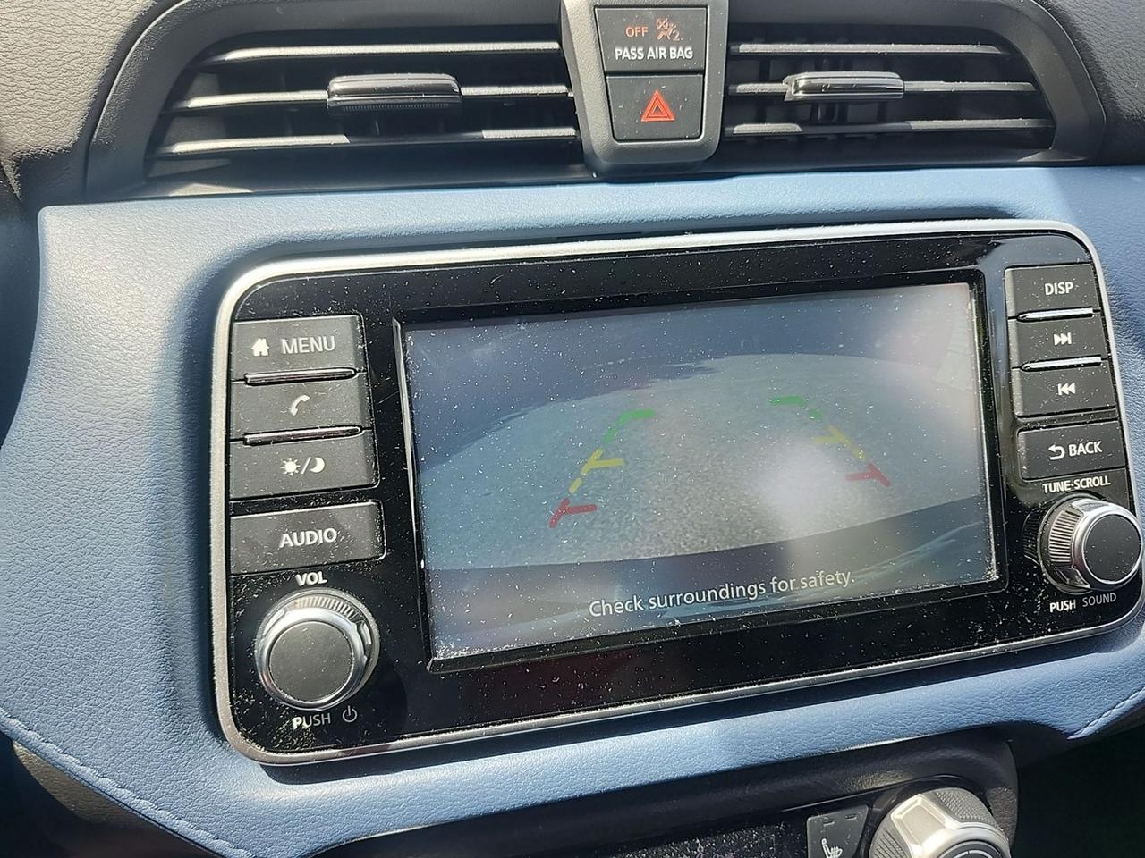 2025 Nissan Versa SV Photo