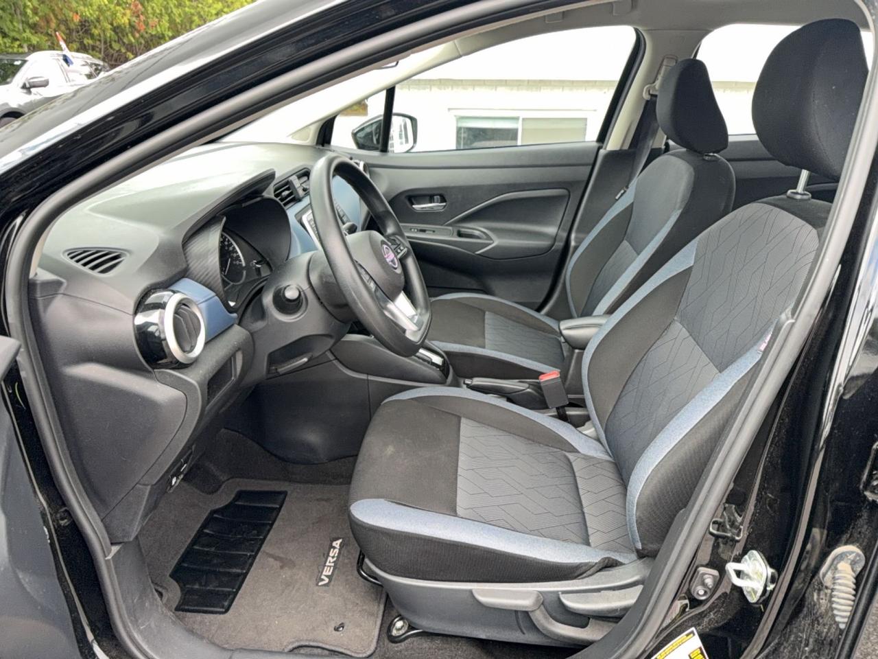 2025 Nissan Versa SV - AUTO - A/C - POWER GRP - ALLOYS - FUEL MISER Photo