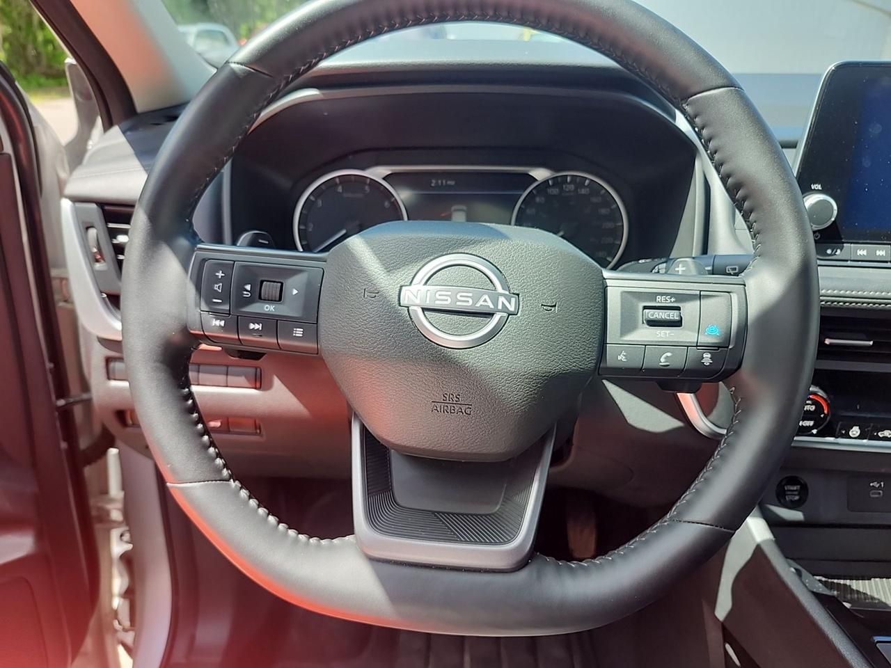 2025 Nissan Rogue SV MOONROOF Photo