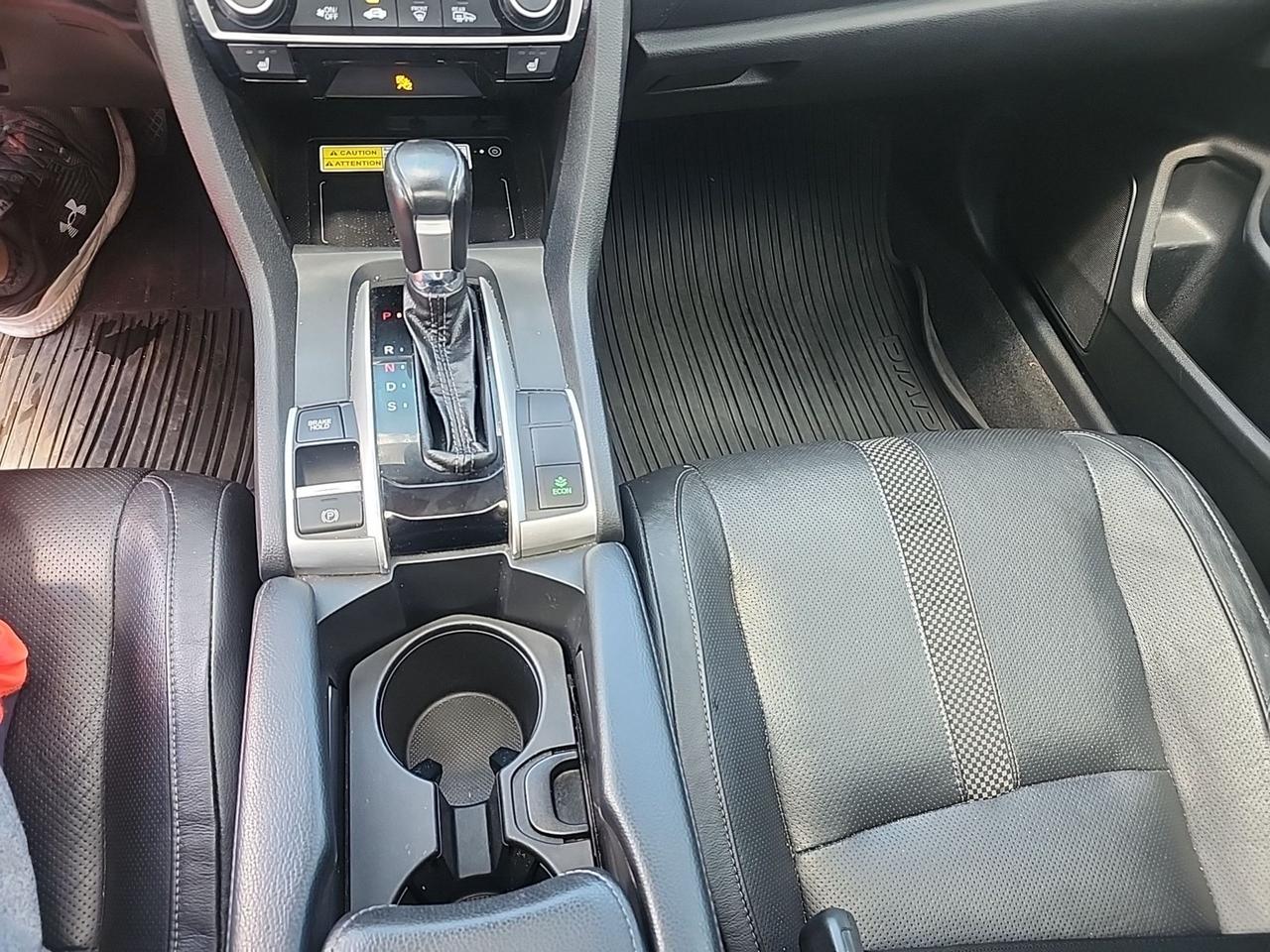 2020 Honda Civic Sedan Touring Photo