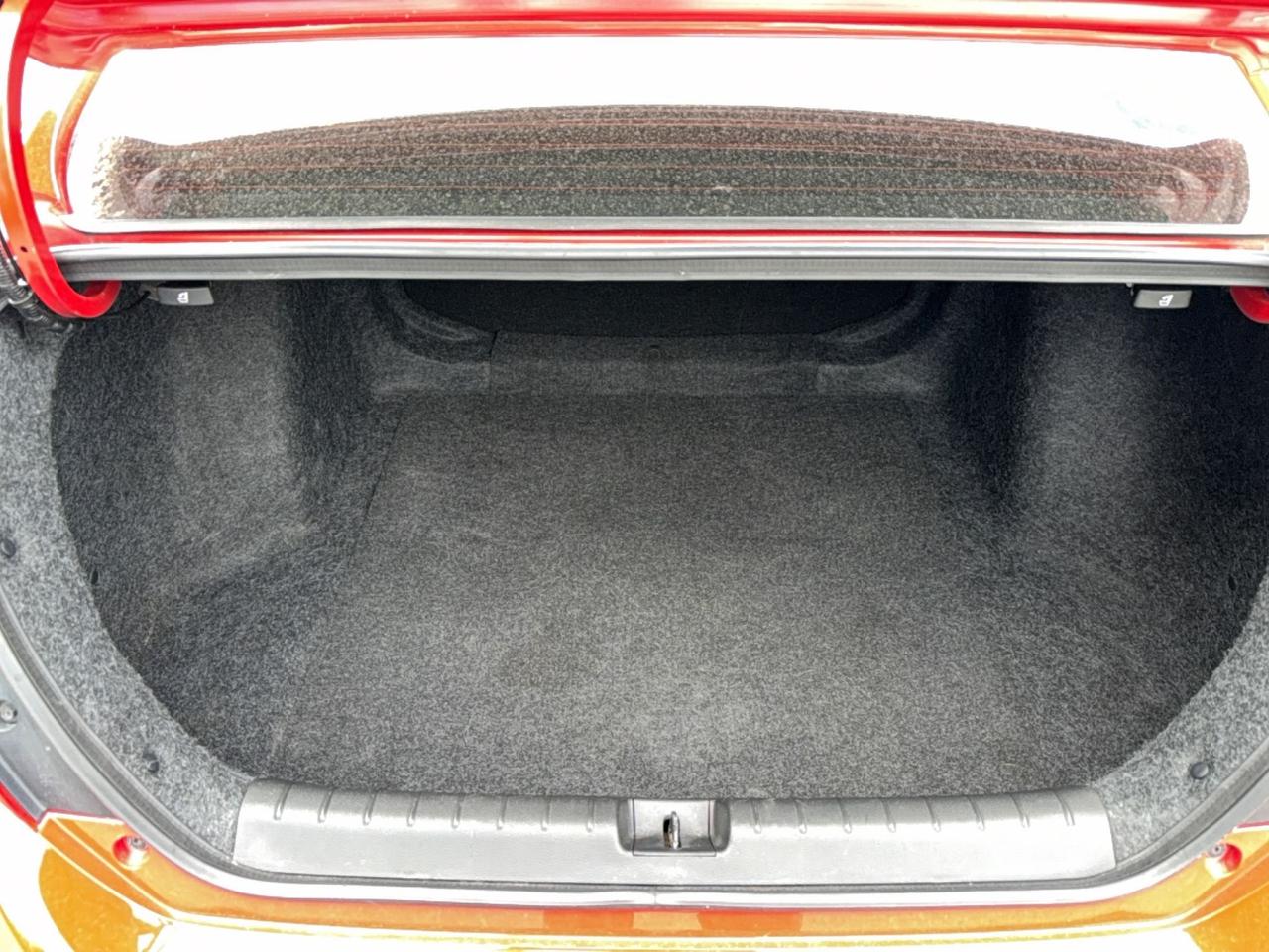 2020 Honda Civic TOURING - SUNROOF - LEATHER-DRIVE ASSIST Photo