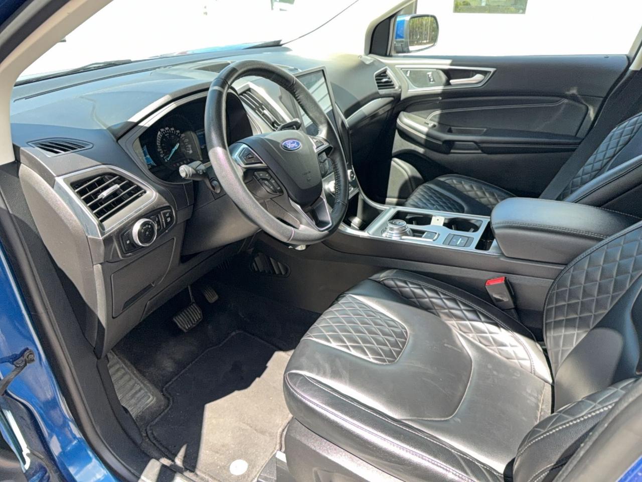 2024 Ford Edge Titanium Photo