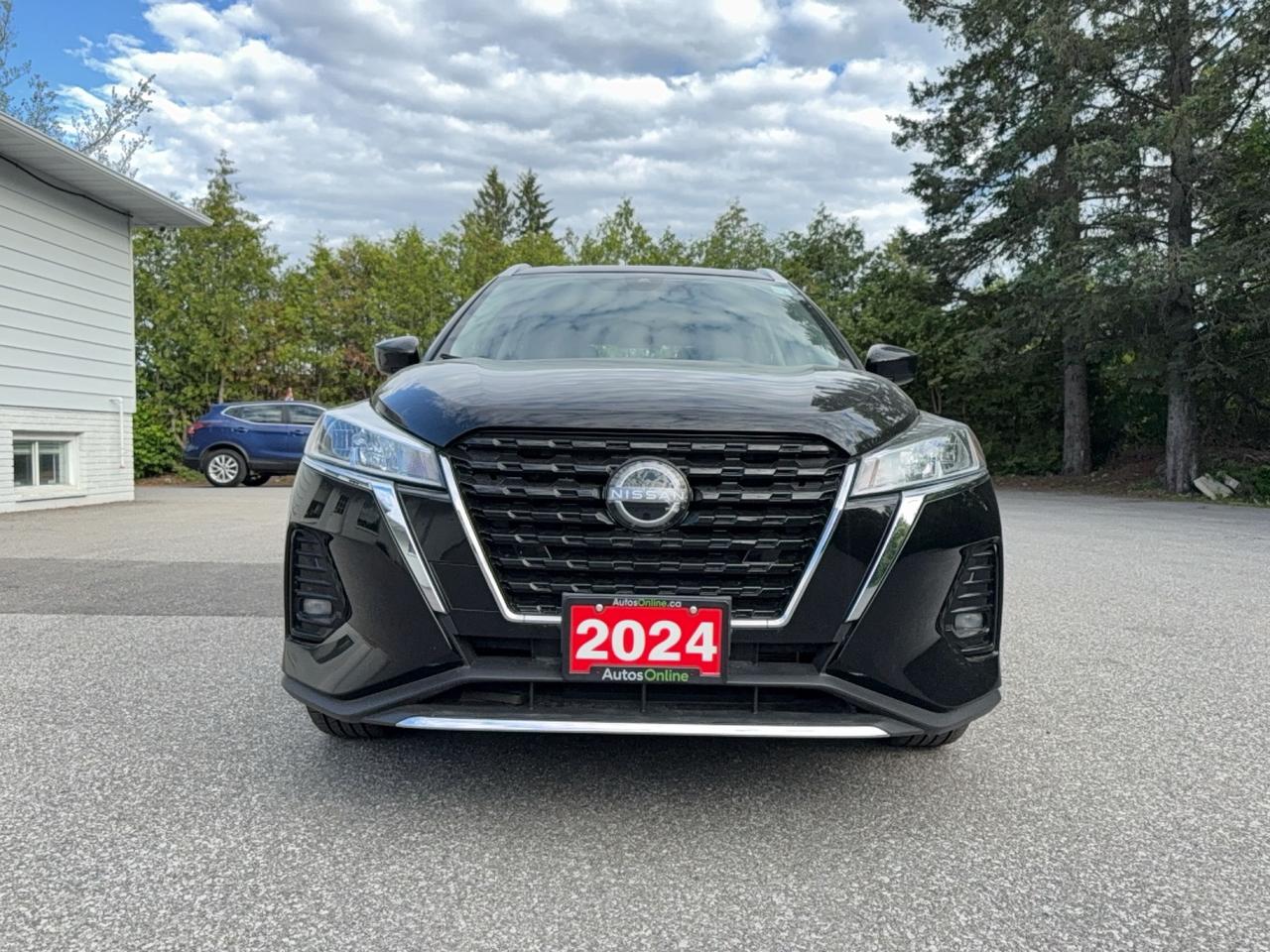 2024 Nissan Kicks SV -  HEATED SEATS - APPLE CARPLAY - ANDROID AUTO - FACTORY WARRANTY Photo