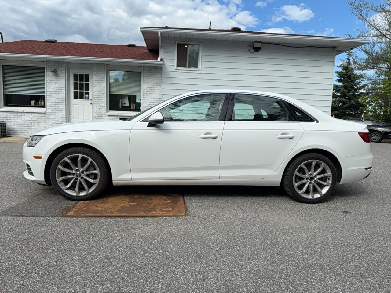 2017 Audi A4 PROGRESSIV AWD-NAVIGATION-360CAM-SUNROOF Photo1