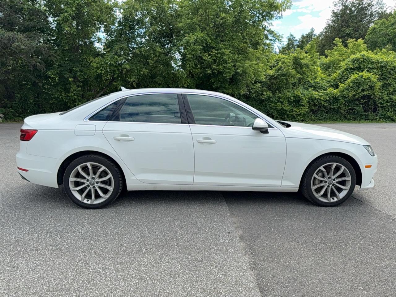2017 Audi A4 PROGRESSIV AWD-NAVIGATION-360CAM-SUNROOF Photo