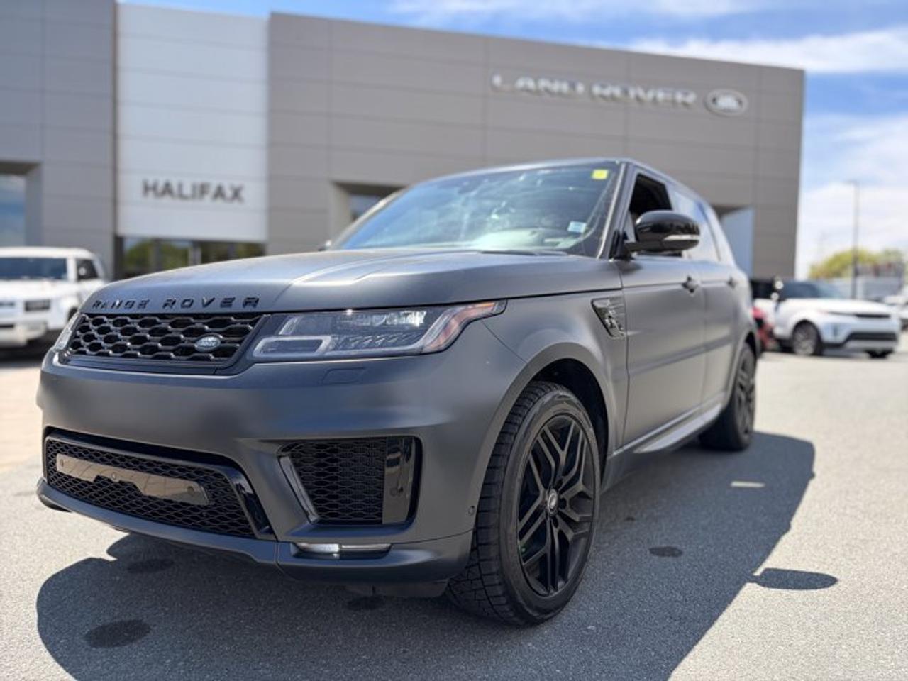 Standard SUV 4WD, V6 Supercharged HSE Dynamic *Ltd Avail*, 8-Speed Automatic w/OD, Intercooled Supercharger Premium Unleaded V-6 3.0 L/183