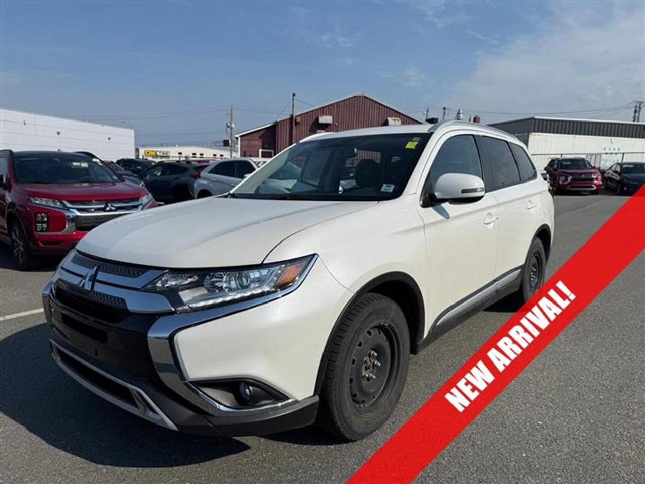 Recent Arrival! 2020 Mitsubishi Outlander ES 4WD, 3rd row seats: split-bench, Android Auto & Apple CarPlay, Heated front seats.Odometer is 57260 kilometers below market average!Pearl White 2020 Mitsubishi Outlander ES 4WD CVT 2.4L I4 SOHCSteele Mitsubishi has the largest and most diverse selection of preowned vehicles in HRM. Buy with confidence, knowing we use fair market pricing guaranteeing the absolute best value in all of our pre owned inventory!Steele Auto Group is one of the most diversified group of automobile dealerships in Canada, with 60 dealerships selling 29 brands and an employee base of well over 2300. Sales are up over last year and our plan going forward is to expand further into Atlantic Canada and the United States furthering our commitment to our Canadian customers as well as welcoming our new customers in the USA.