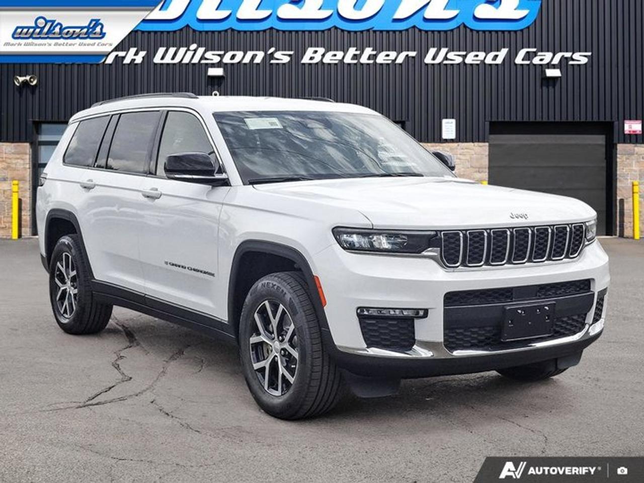 2024 Jeep Grand Cherokee L Limited 4X4 | 3rd Row | Leather | Nav | Adaptive Cruise | Power Liftgate | Power Seat | and More ! Photo
