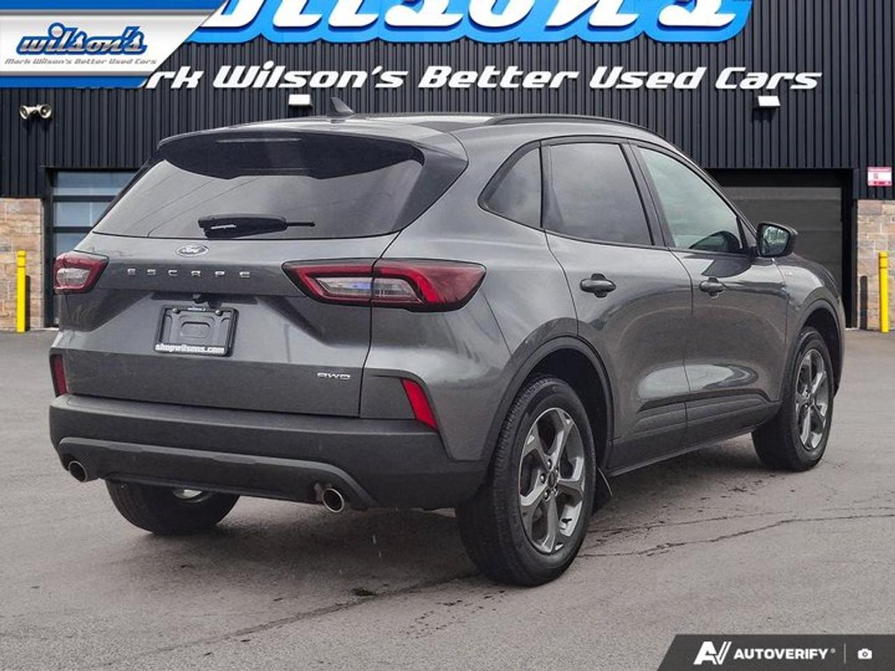 2025 Ford Escape ST-Line AWD | Heated Seats + Steering | Remote Start | Split Leather | and More ! Photo4