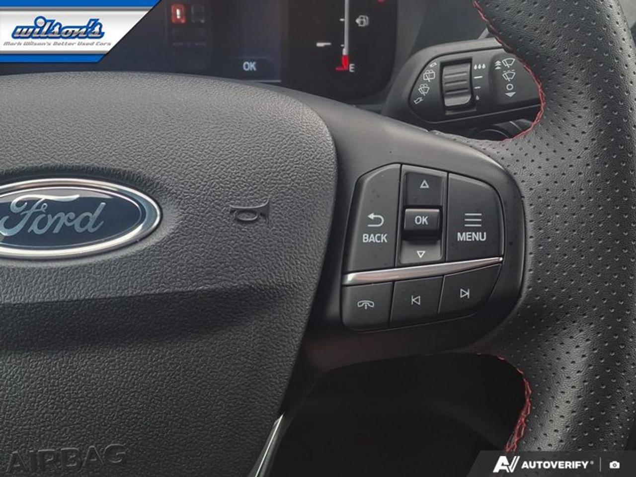 2025 Ford Escape ST-Line AWD | Heated Seats + Steering | Remote Start | Split Leather | and More ! Photo