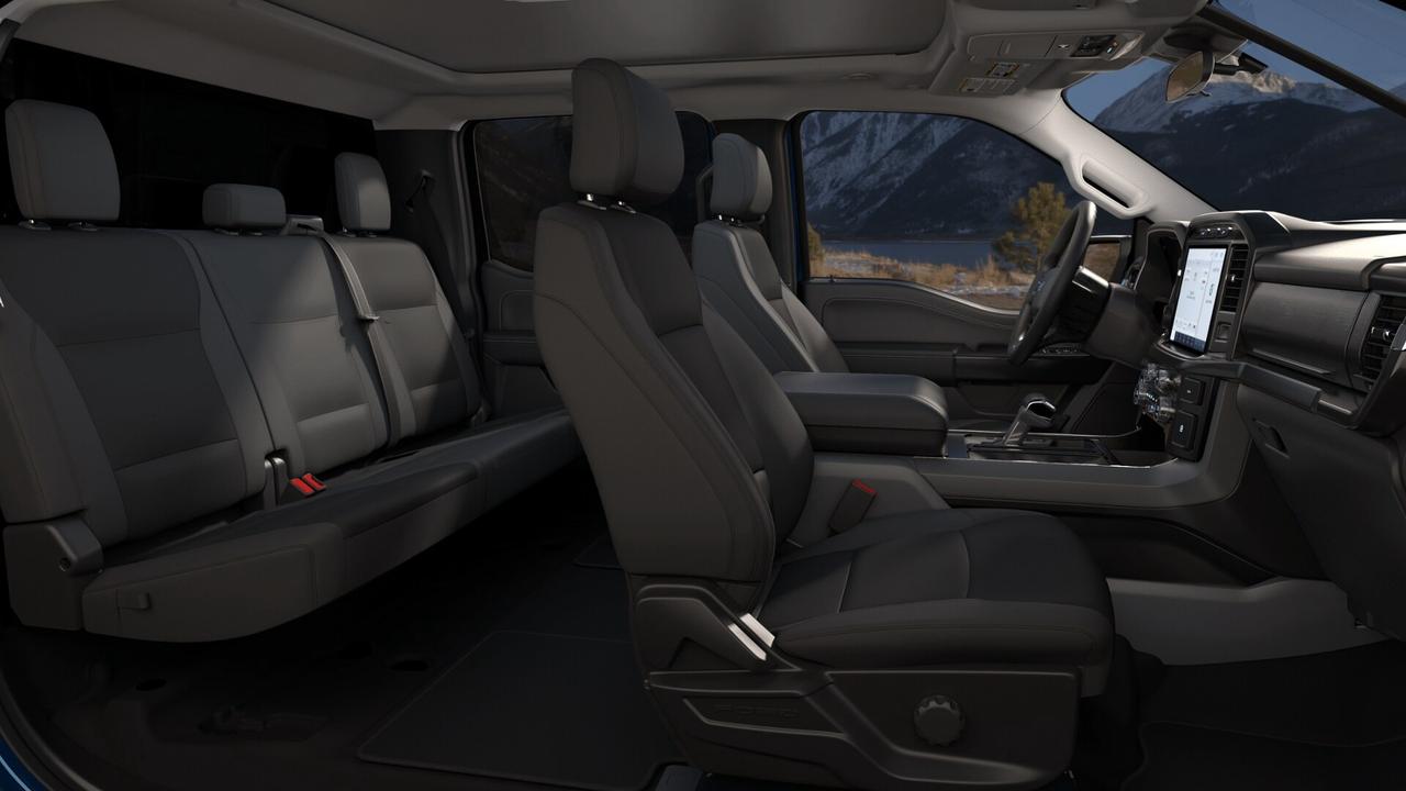 2021 Ford F-150 XLT Photo