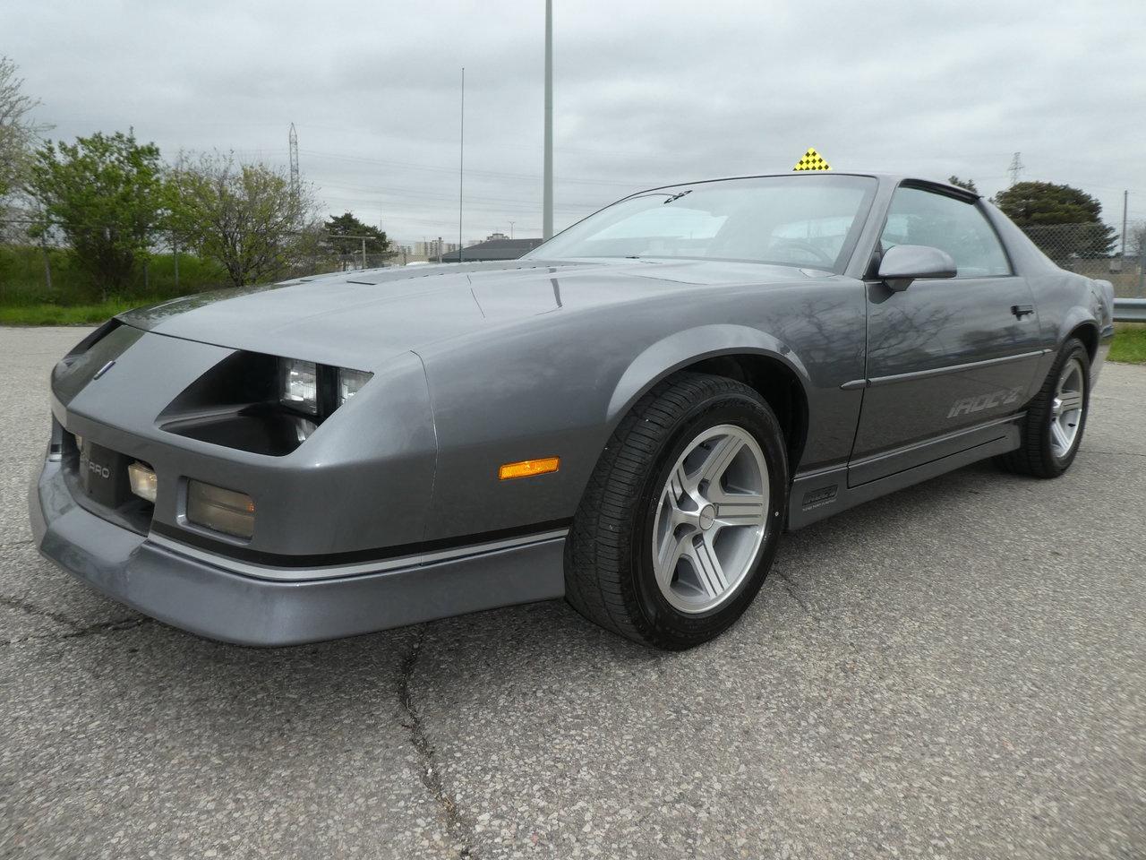 1988 Chevrolet Camaro IROC Z-28 Photo0