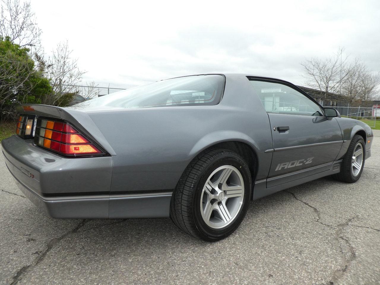 1988 Chevrolet Camaro IROC Z-28 Photo