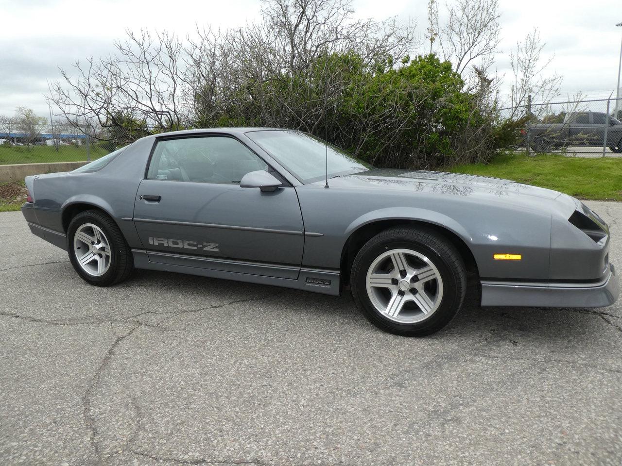 1988 Chevrolet Camaro IROC Z-28 Photo