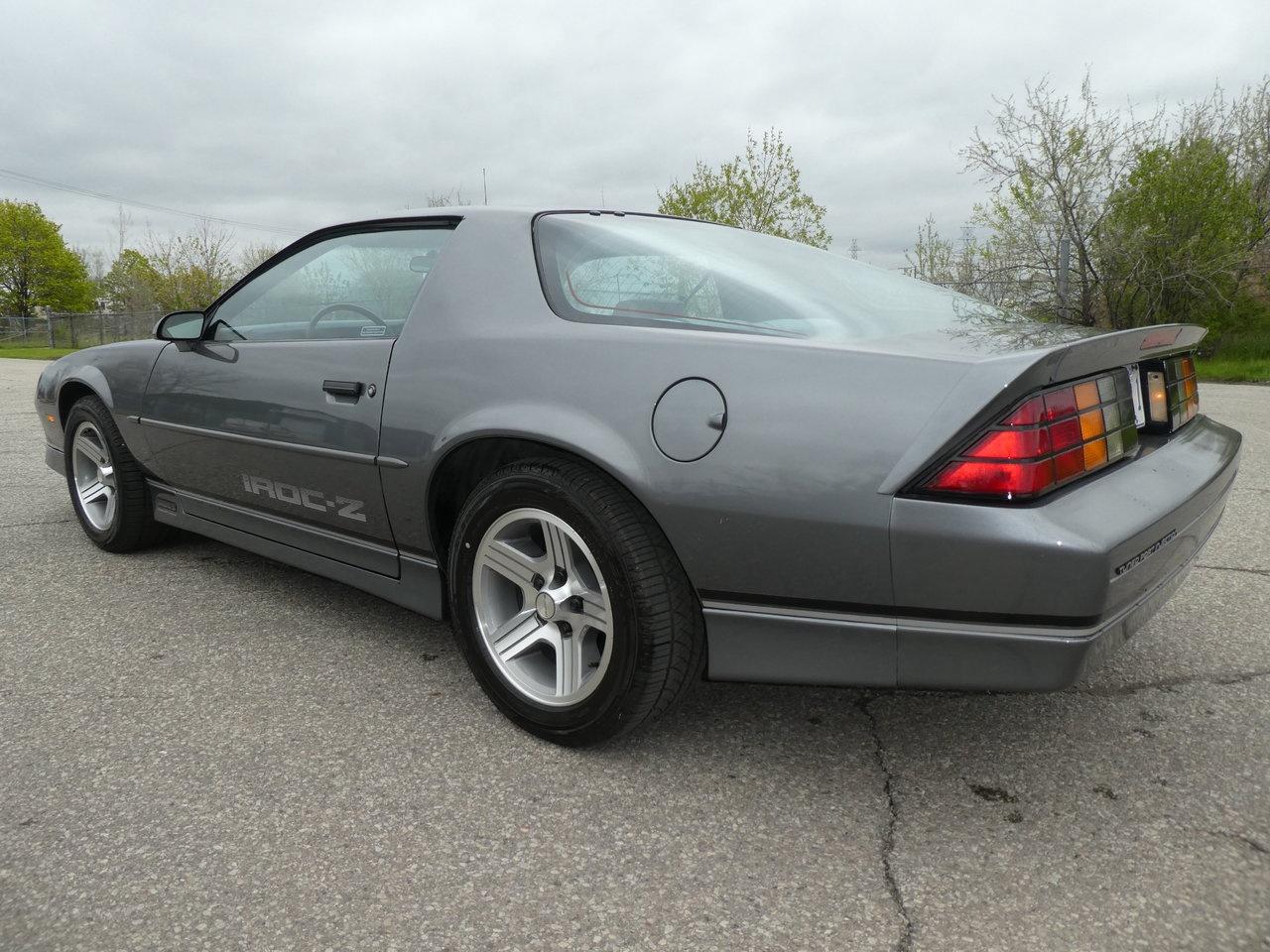 1988 Chevrolet Camaro IROC Z-28 Photo