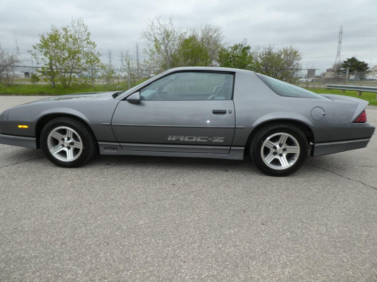 1988 Chevrolet Camaro IROC Z-28 Photo