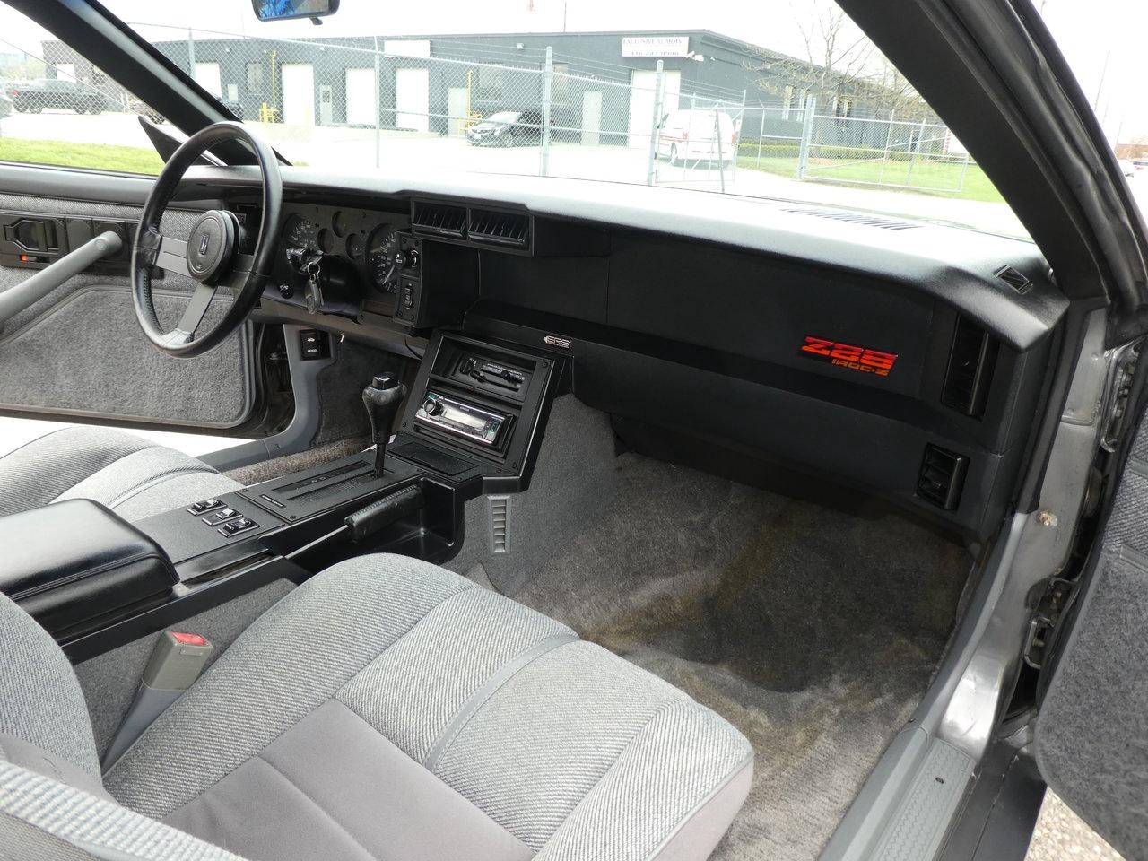 1988 Chevrolet Camaro IROC Z-28 Photo