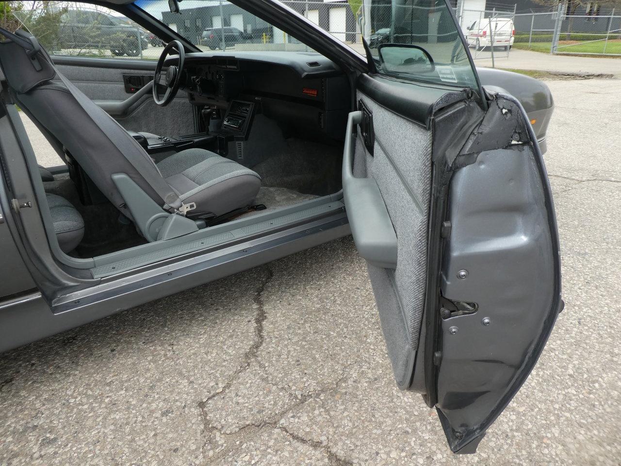 1988 Chevrolet Camaro IROC Z-28 Photo