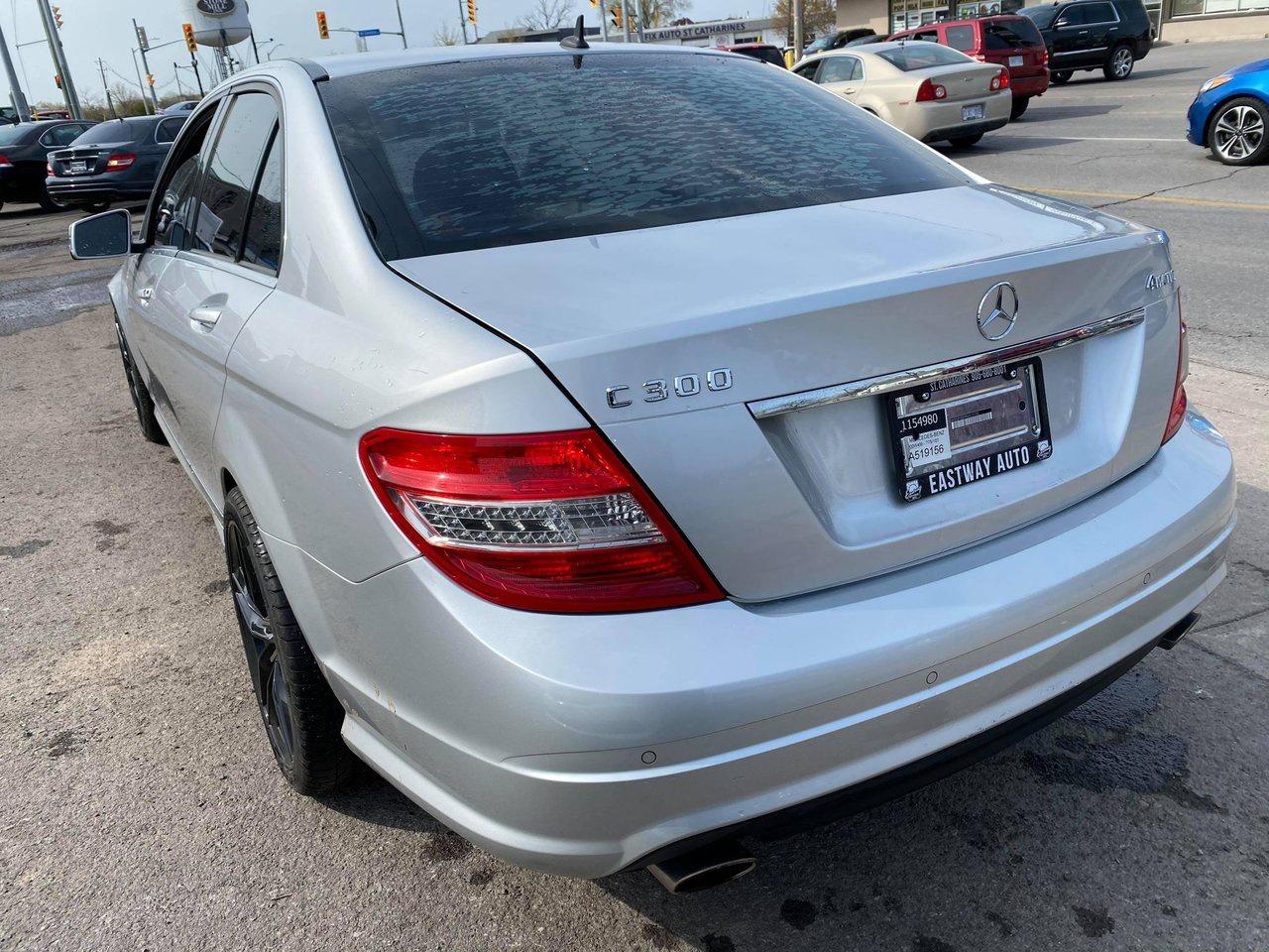 2011 Mercedes-Benz C-Class C300 4MATIC Photo