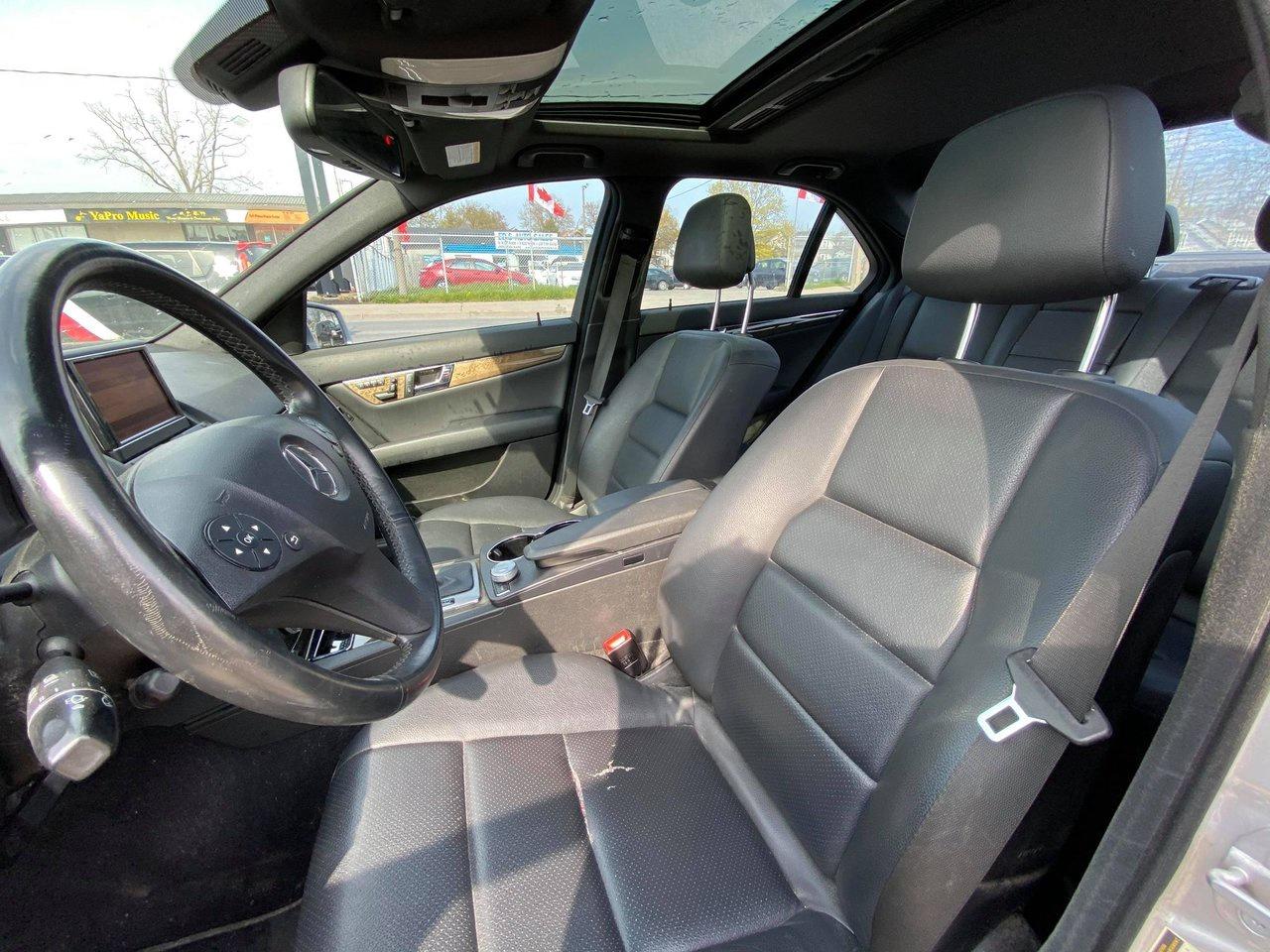 2011 Mercedes-Benz C-Class C300 4MATIC - Photo #16