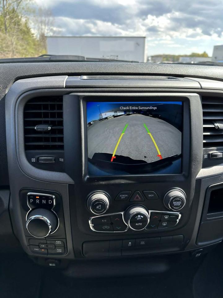 2021 RAM 1500 Classic EXPRESS Photo