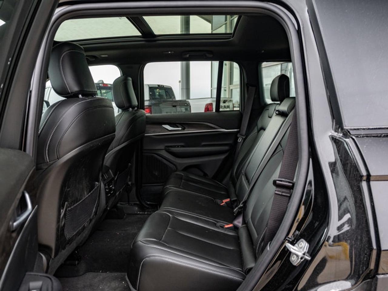 2025 Jeep Grand Cherokee Limited Photo