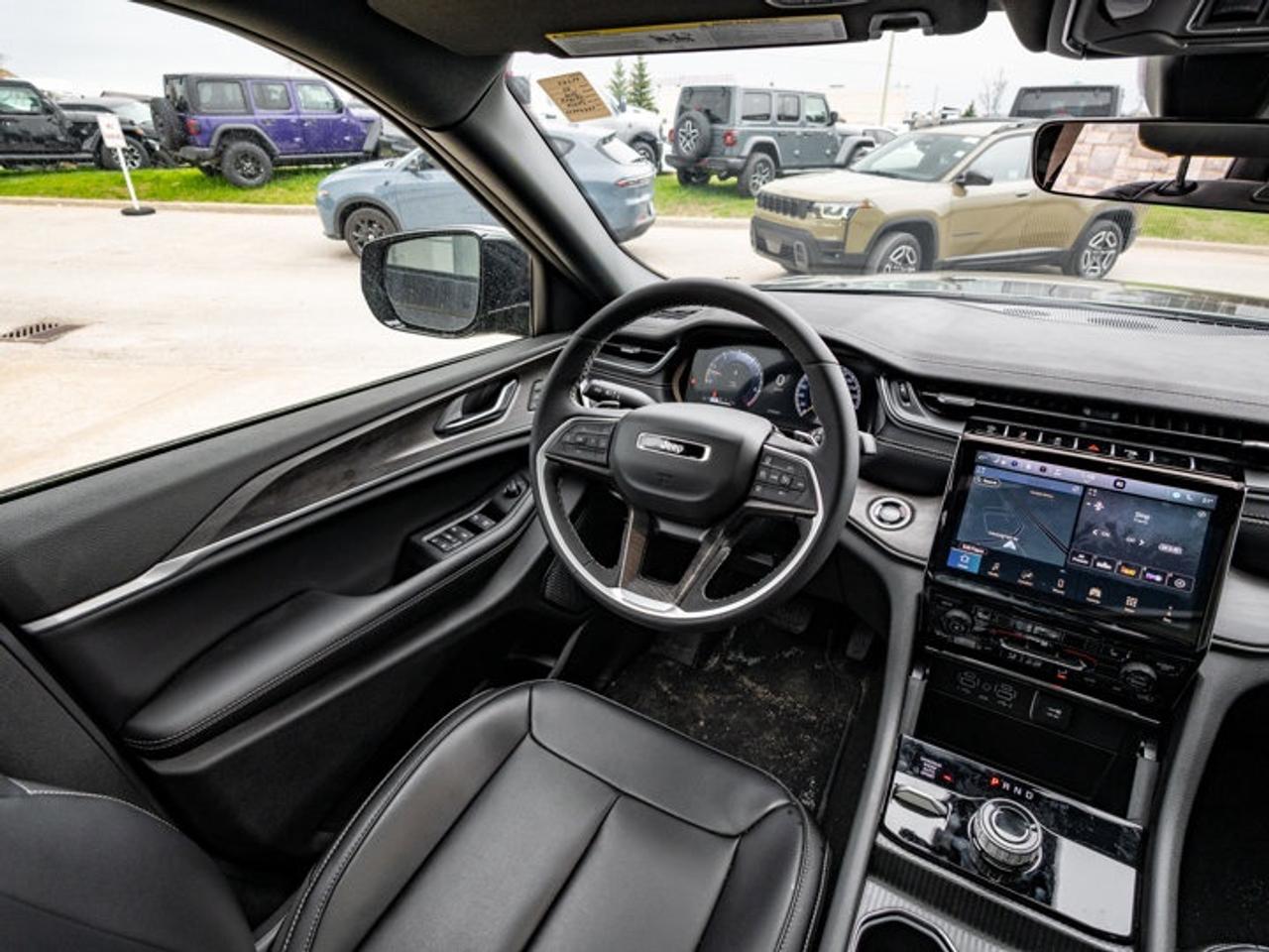 2025 Jeep Grand Cherokee Limited Photo