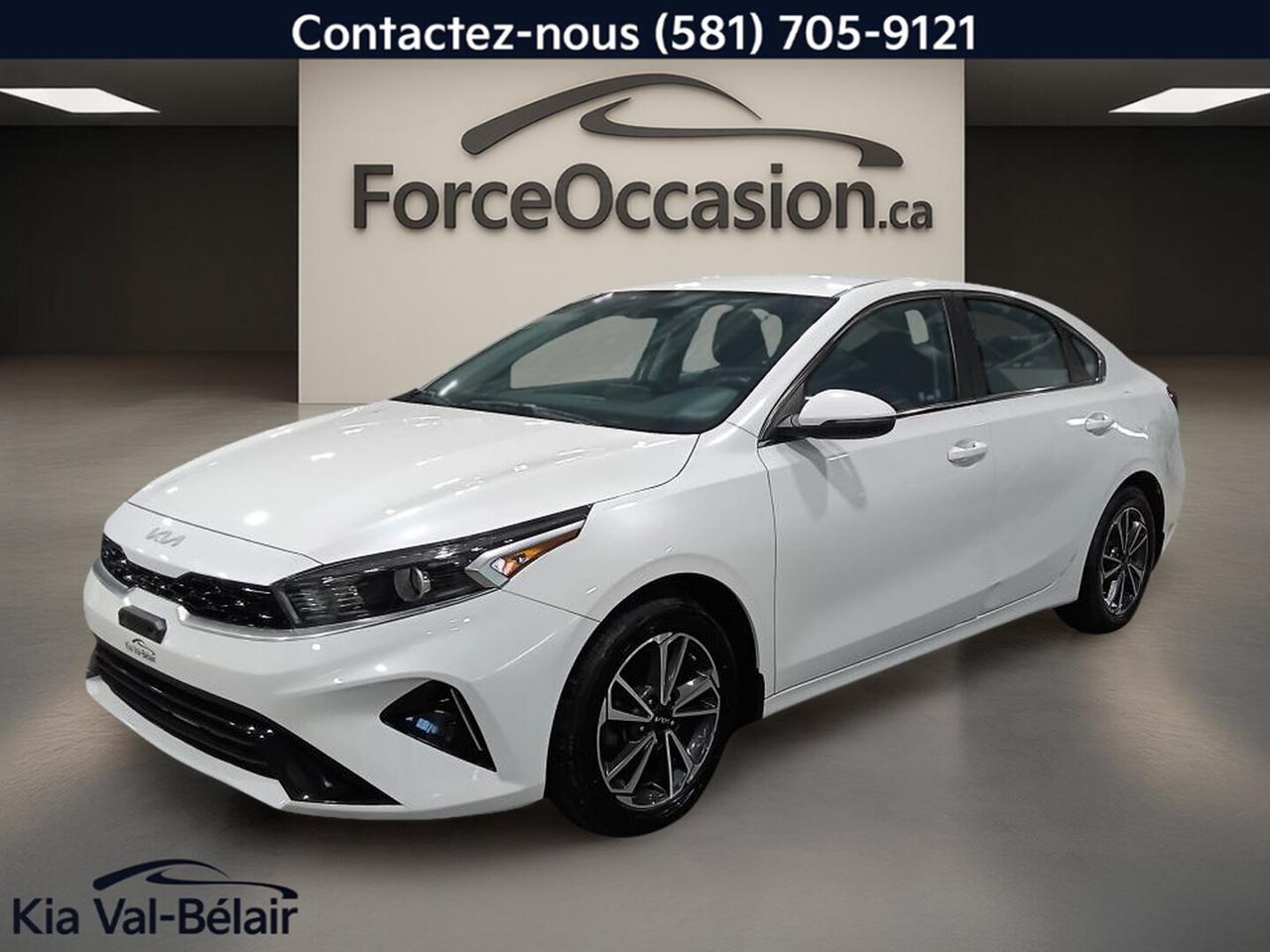 Jamais accidenté // Un Seul Propriétaire // Inspecté en 135 points

Le Kia Forte EX * VOLANT CHAUFF * CARPLAY * CAMÉRA * CRUISE * A/C * 2023 proposé par Kia Val-Bélair à Québec est une berline 4 portes bien équipée pour le quotidien. Avec son moteur 2,0 litres à essence, sa transmission CVT, sa traction avant et 73 583 km, il mise sur une conduite simple, stable et économique.

CARACTÉRISTIQUES DU FORTE EX * VOLANT CHAUFF * CARPLAY * CAMÉRA * CRUISE * A/C *
»» Volant chauffant pratique durant lhiver québécois
»» Sièges avant chauffants pour plus de confort
»» Caméra de recul utile au stationnement
»» Régulateur de vitesse pour trajets autoroutiers

CARACTÉRISTIQUES DE SÉCURITÉ AVANCÉES
»» Avertissement de sortie de voie inclus
»» Surveillance des angles morts intégrée
»» Caméra de recul pour manoeuvres arrière
»» Coussins gonflables latéraux et latéraux de tête

PERFORMANCE ET EFFICACITÉ
»» Moteur 4 cylindres de 2,0 litres
»» Transmission à variation continue CVT
»» Traction avant pour conduite prévisible
»» Direction assistée et contrôle de stabilité

CONFORT
»» Climatisation avant pour gestion simple
»» Volant en cuir avec réglage
»» Rétroviseurs chauffants et électriques
»» Vitres électriques et coffre à distance

TECHNOLOGIE ET CONNECTIVITÉ
»» Intégration Bluetooth pour appels mains libres
»» Commandes audio directement au volant
»» Phares automatiques pour usage quotidien
»» Pack déclairage ambiant dans lhabitacle

ESPACE DE CHARGEMENT
»» Coffre arrière accessible facilement
»» Ouverture à distance du coffre
»» Banquette arrière avec accès au coffre
»» Format berline pratique pour bagages quotidiens

RÉCOMPENSES ET RECONNAISSANCES
»» Meilleur choix sécurité, Insurance Institute for Highway Safety, 2023

APPRÉCIÉ DES AUTRES PROPRIÉTAIRES
»» Consommation raisonnable pour déplacements quotidiens
»» Conduite douce avec transmission CVT
»» Commandes simples et faciles à utiliser
»» Bon niveau déquipement pour la catégorie

Affiché en noir avec intérieur noir, ce Kia Forte EX * VOLANT CHAUFF * CARPLAY * CAMÉRA * CRUISE * A/C * 2023 présente une configuration sobre et facile à apprécier au quotidien. Son format compact à 4 portes facilite le stationnement en ville, tout en conservant un coffre utile pour les commissions, les sacs ou les bagages.

Sur la route, son moteur 2,0 litres sans plomb convient bien aux trajets urbains et autoroutiers. La transmission CVT favorise une réponse progressive, tandis que le freinage antiblocage, le contrôle de stabilité et la surveillance de la pression des pneus ajoutent des éléments concrets pour rouler avec confiance dans diverses conditions.

Léquipement inclus répond à plusieurs besoins réels au Québec. Les sièges avant chauffants, le volant chauffant, les rétroviseurs chauffants et le dégivreur de vitre arrière sont particulièrement utiles en saison froide. Les serrures de sécurité enfant, le verrouillage automatique des portes et le capteur de présence du passager complètent aussi lensemble de façon pertinente.

Pour la connectivité, lintégration Bluetooth et les commandes audio au volant permettent de garder lessentiel à portée de main. La caméra de recul aide lors des stationnements, et le régulateur de vitesse apporte un avantage concret sur les longs parcours. Le tout reste simple à utiliser, sans complexité inutile.

GARANTIE
»» Garantie légale seulement
»» Garantie dusage
»» Garantie de durée raisonnable
»» Garantie contre les vices cachés

Le Kia Forte EX * VOLANT CHAUFF * CARPLAY * CAMÉRA * CRUISE * A/C * 2023 demeure une berline usagée intéressante pour lacheteur qui recherche un véhicule bien équipé, facile à conduire et adapté au climat dici. Chez Kia Val-Bélair à Québec, il propose un ensemble cohérent axé sur la sécurité, le confort et lusage quotidien.

Le NIV de ce Kia Forte EX * VOLANT CHAUFF * CARPLAY * CAMÉRA * CRUISE * A/C * 2023 est le 3KPF34AD7PE667207.

Garantie prolongée disponible, livraison en 48h