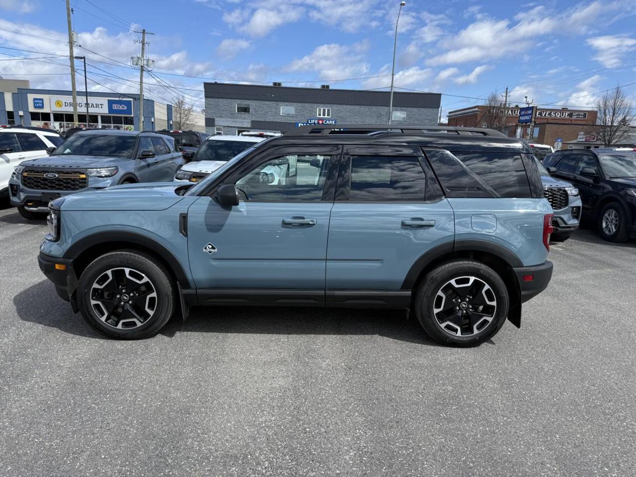 2023 Ford Bronco Sport Outer Banks 4x4 Photo