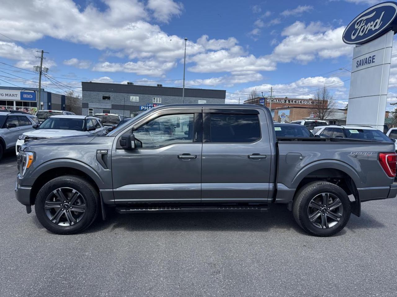 2023 Ford F-150 XLT 4WD SuperCrew 5.5' Box Photo